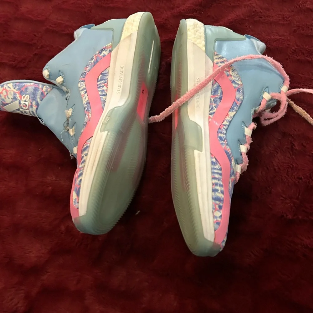 Used as is Adidas Multicolor High-Top Sneakers